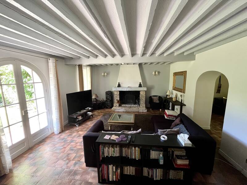 Mézières-Sur-Seine (78970)