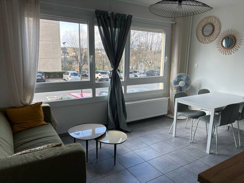 Oullins (69600)