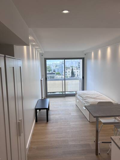 Location appartement studio Paris 20e