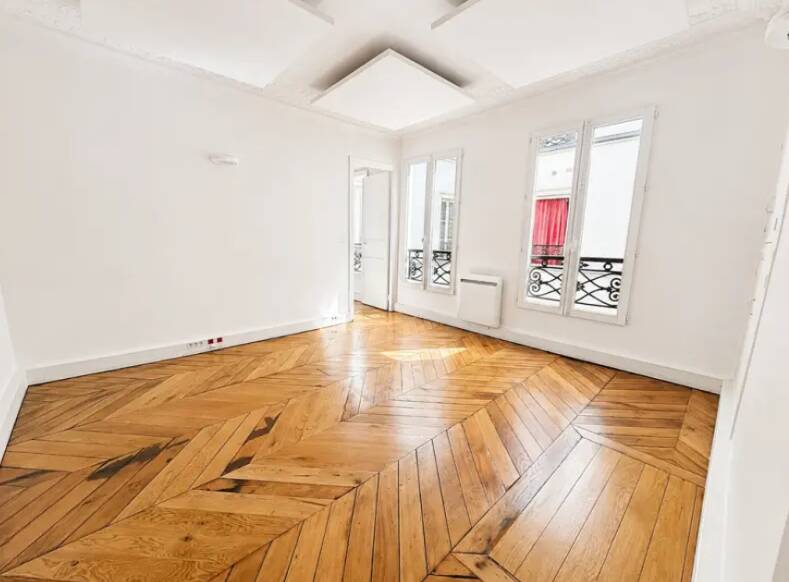 Local commercial Paris 2E (75002) - 37&nbsp;m² - 1.889&nbsp;&euro;