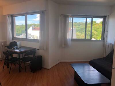 Location appartement studio Paris 20e