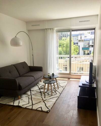 Location appartement studio Paris 20e