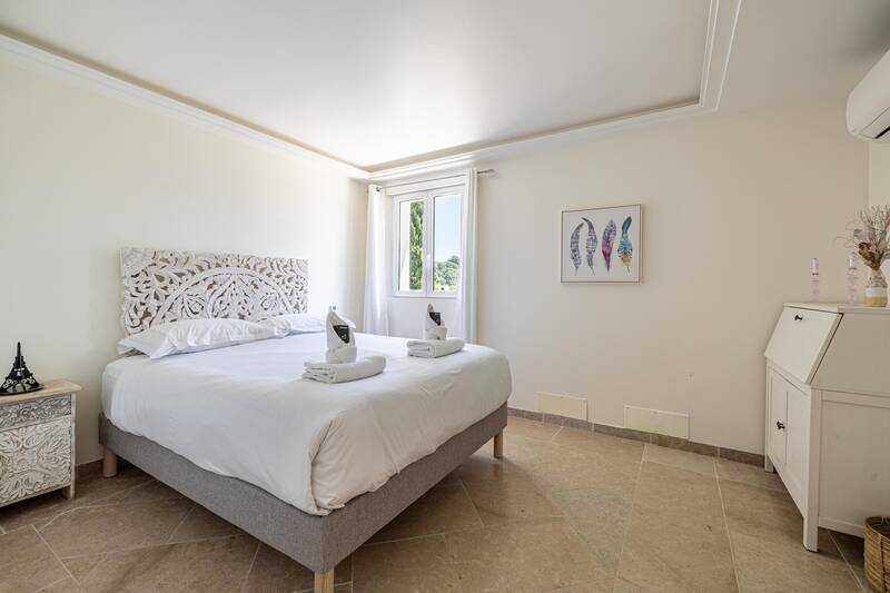 Mougins (06250)
