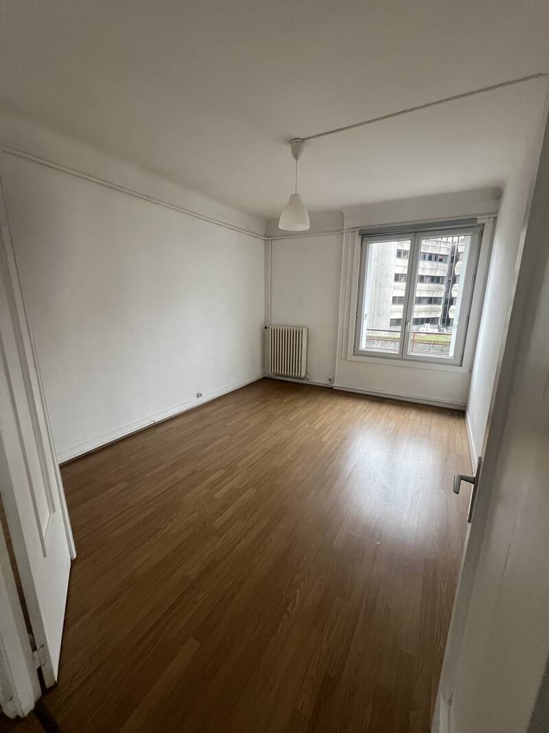 Melun (77000)