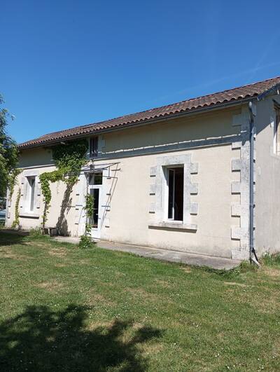 Vente maison 6 pièces Saint-Aigulin (17360)