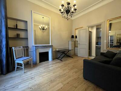 Location appartement studio Paris 1er