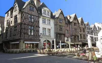 Tours (37000)