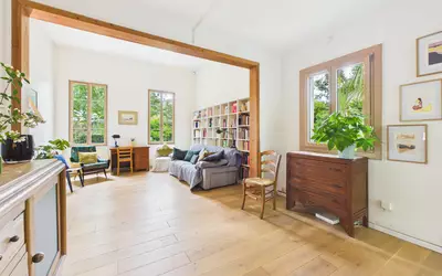 Bègles-Jolie Échoppe Avec Jardin De 283M2-