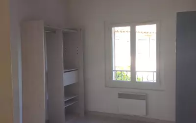 Pertuis (84120)