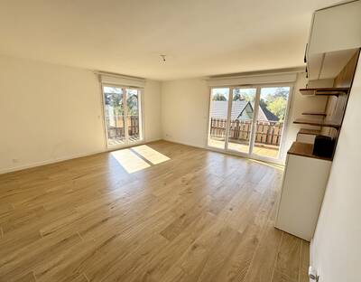 Location appartement 4 pièces Divonne-les-Bains (01220)