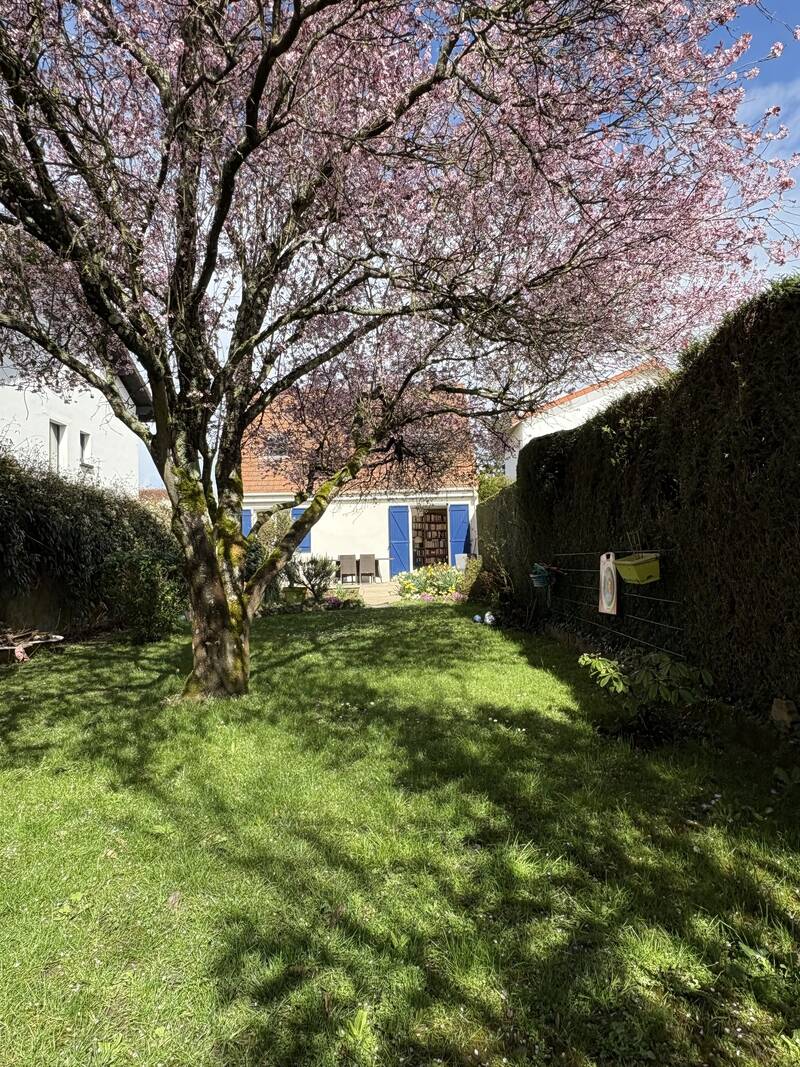 Jouy-En-Josas (78350)