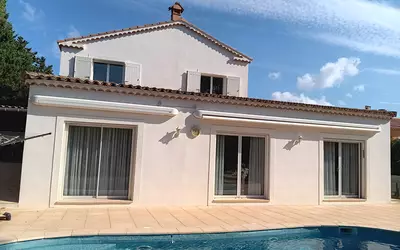 Fréjus (83600)