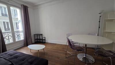 Location appartement 2 pièces Paris 18e