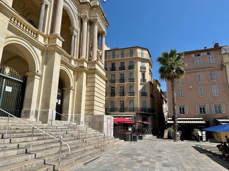 Toulon (83000)