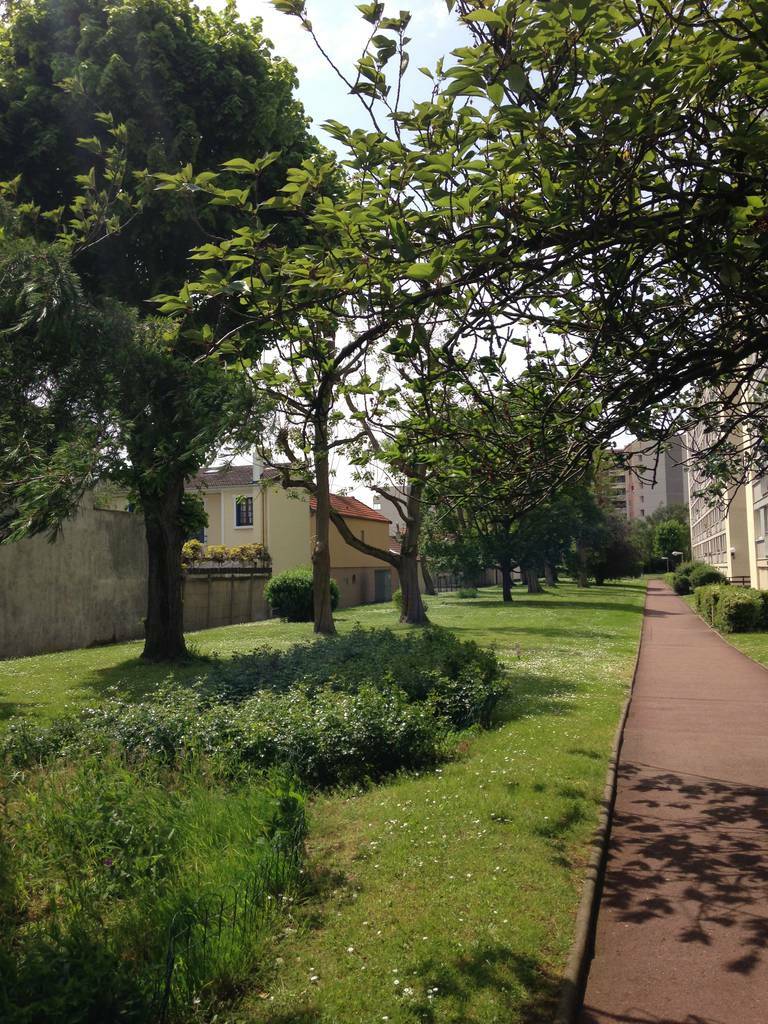 Montreuil (93100)