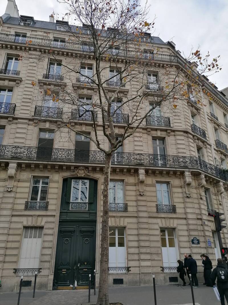 Bureaux, local professionnel Paris 16E (75016) - 70 m² - 4.477 €