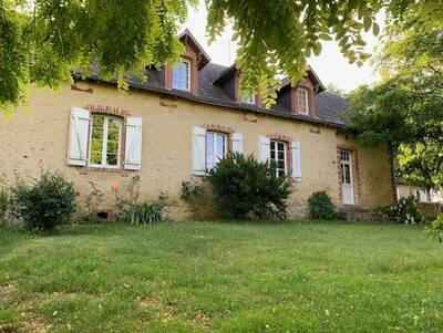 Location maison 8 pièces Chemazé (53200)