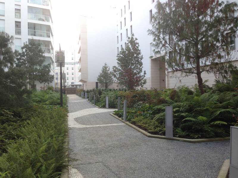 Issy-Les-Moulineaux (92130)