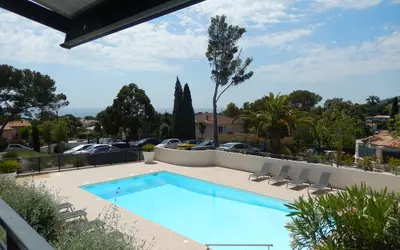 Fréjus (83600)