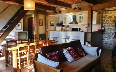 Saint-Sauves-D'auvergne (63950)