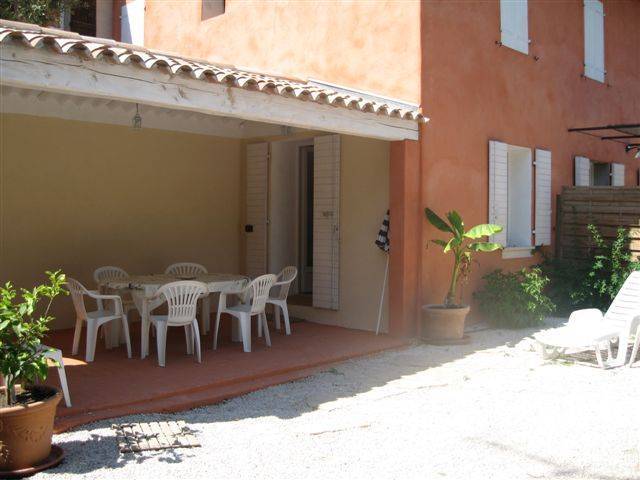 St Cyr, Baume