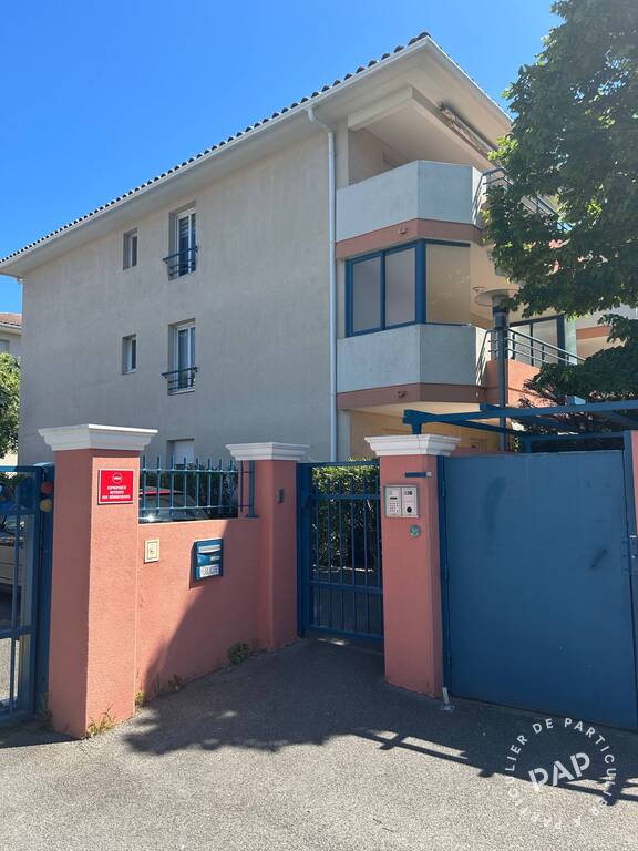 Fréjus (83600)