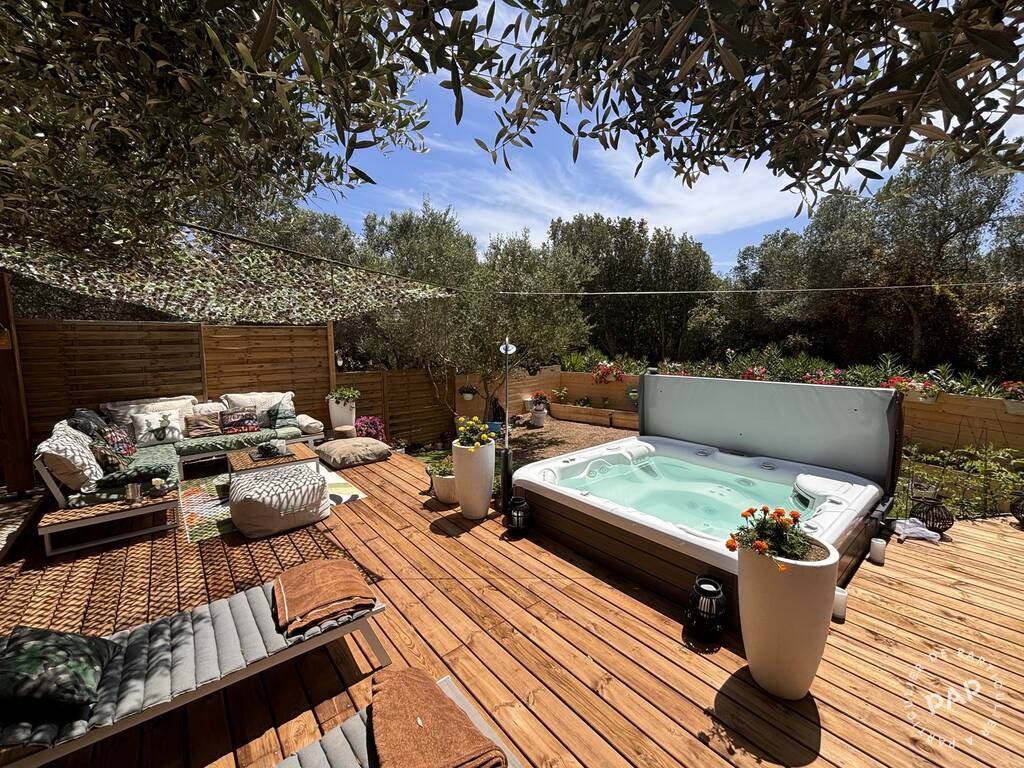 Bonifacio (20169) - dès 700 euros par semaine - 3 personnes