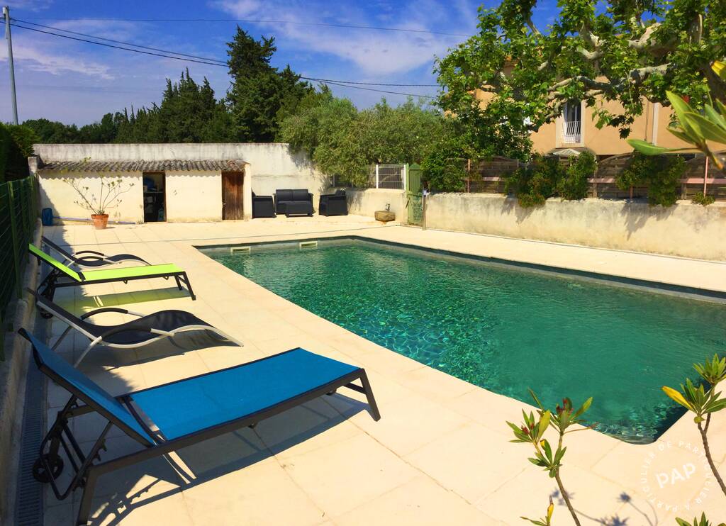 Bédarrides (84370) - dès 385 euros par semaine - 6 personnes