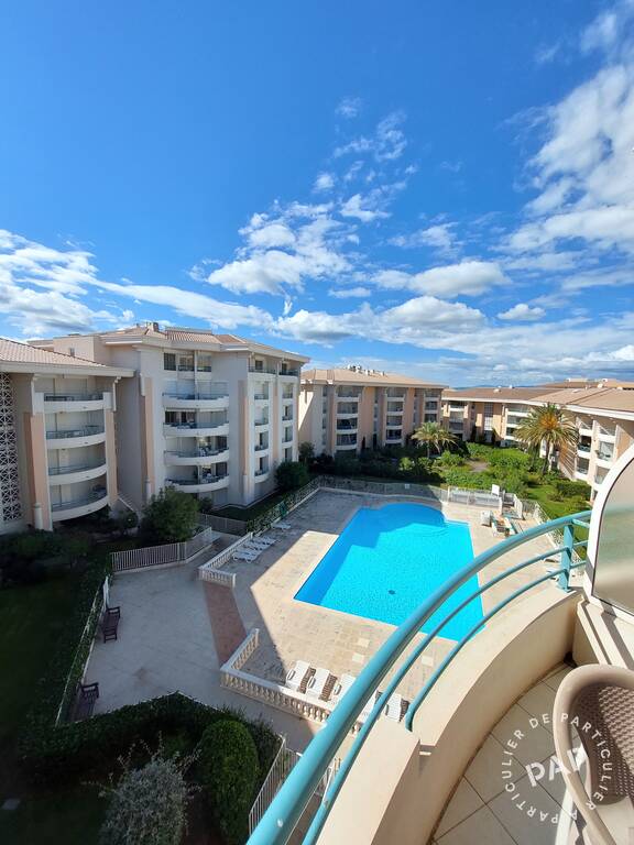 Fréjus (83600)