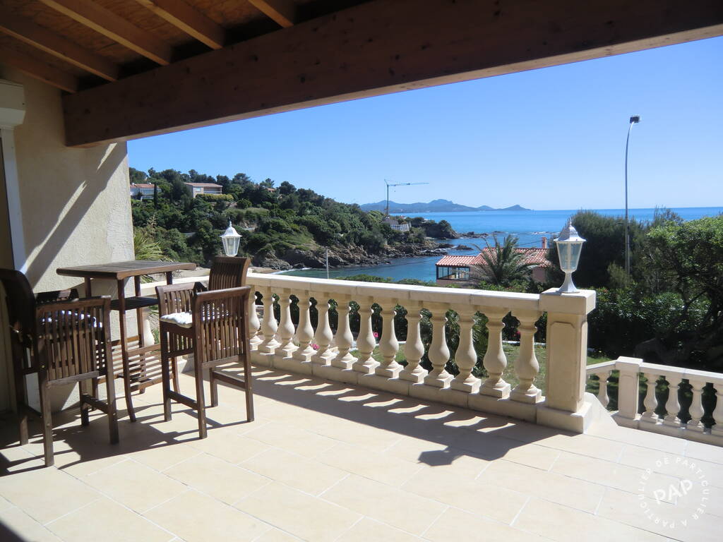 Fréjus (83600)