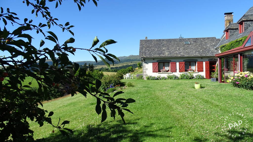 Chambon-sur-Lac (63790)