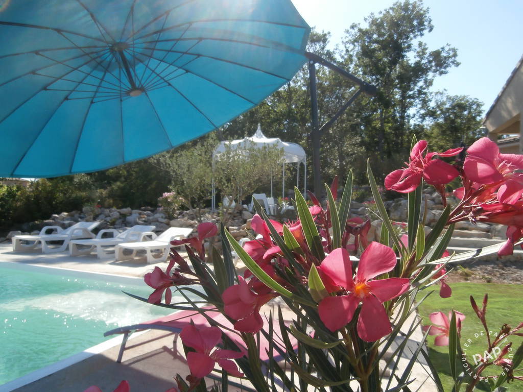 4 * à St-Alban-Auriolles