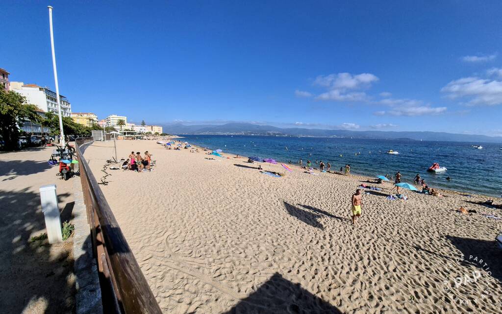 Ajaccio (20000), à 3 min à pied de la plage, pour