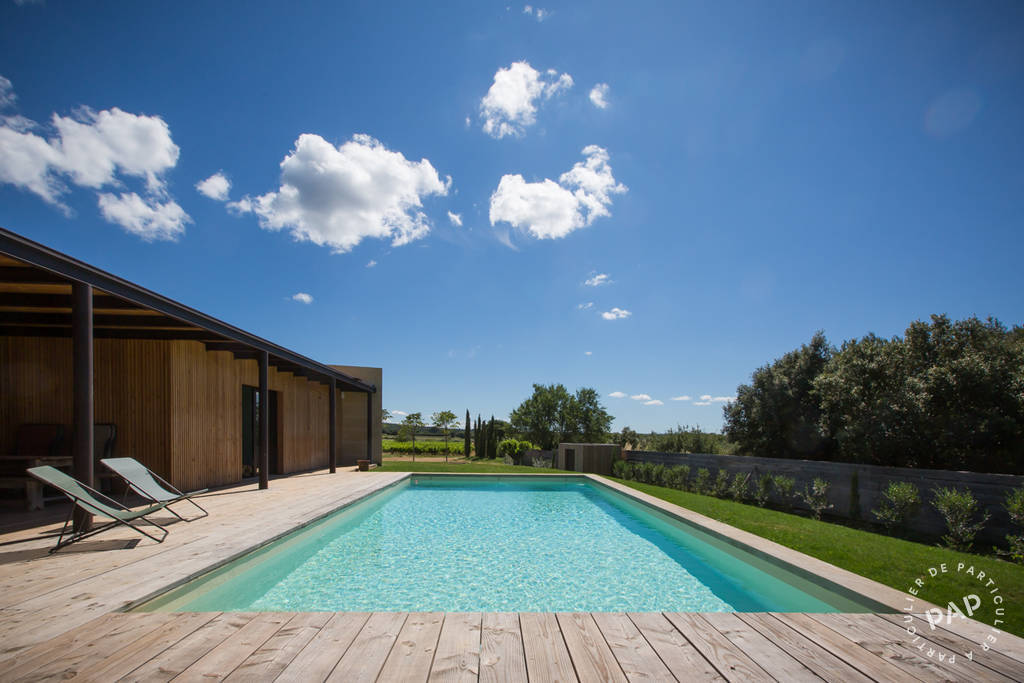 Uzès (30700)