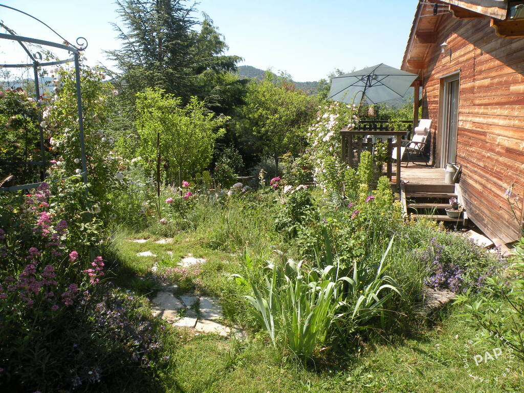 avec balcon et  jardin