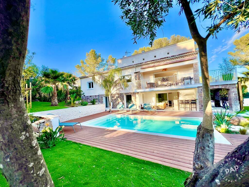Saint-Raphaël (83530) - dès 2.100 euros par semaine - 6 personnes