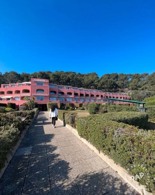 Saint-Mandrier-sur-Mer (83430) - dès 798 euros par semaine - 5 personnes