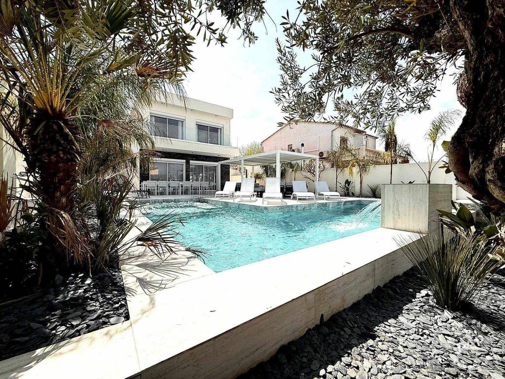 Empuriabrava / Ampuriabrava - dès 1.360 euros par semaine - 16 personnes