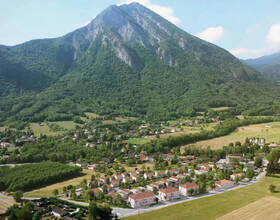 St-Paul-de-Varces proche Grenoble avec vues sur le Vercors